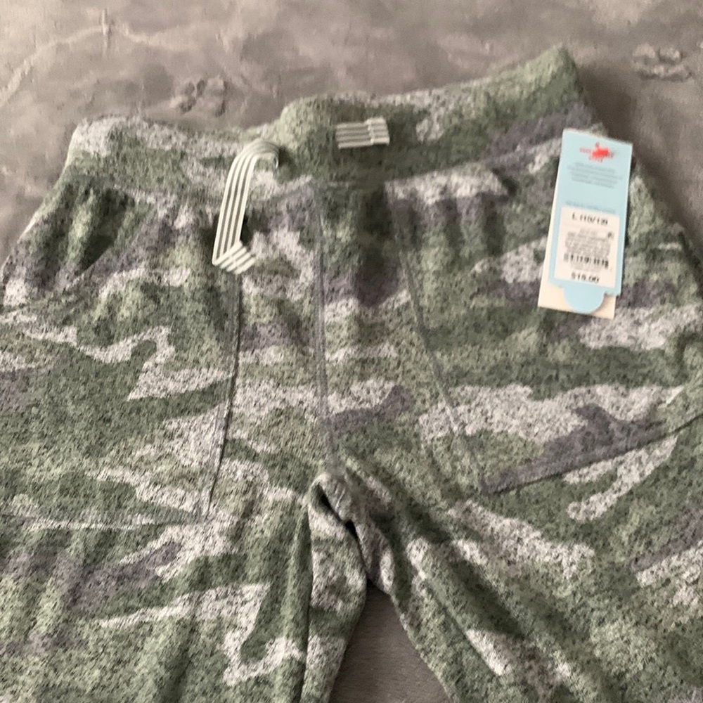 Cat & Jack camp joggers size L 10/12